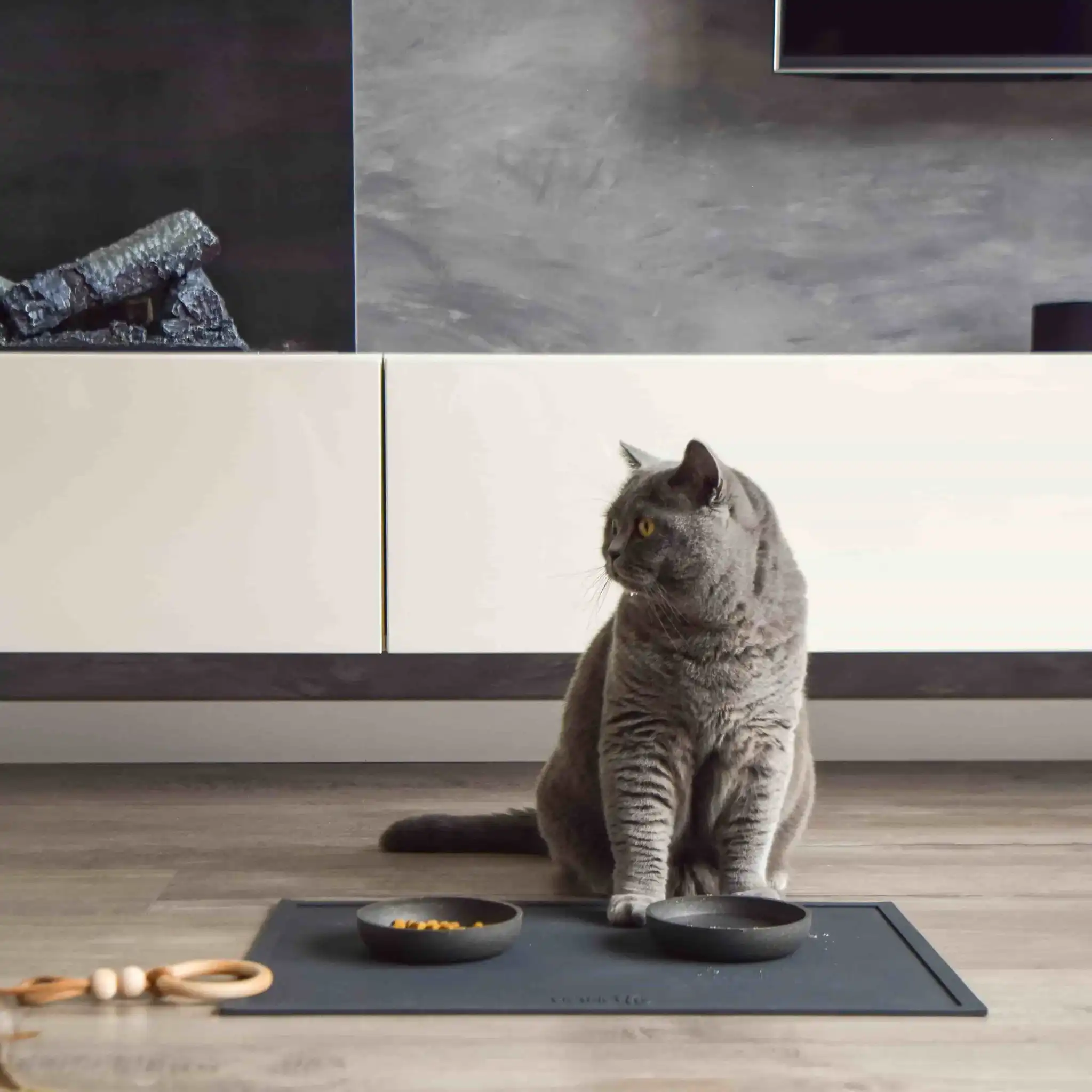 DISTRICT 70 SERVE - Unterlagsmatte aus Silikon - Dark Grey - Image 2
