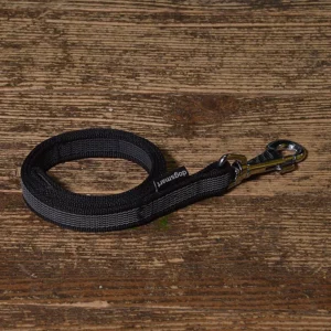 dogsmart leash - rubberized - 20mm x 5m - black - with hand loop
