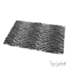 Vet Beddings blanket in premium quality with tiger pattern - 100 x 80 cm
